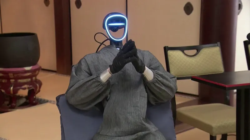 Buddharoid, moine robot